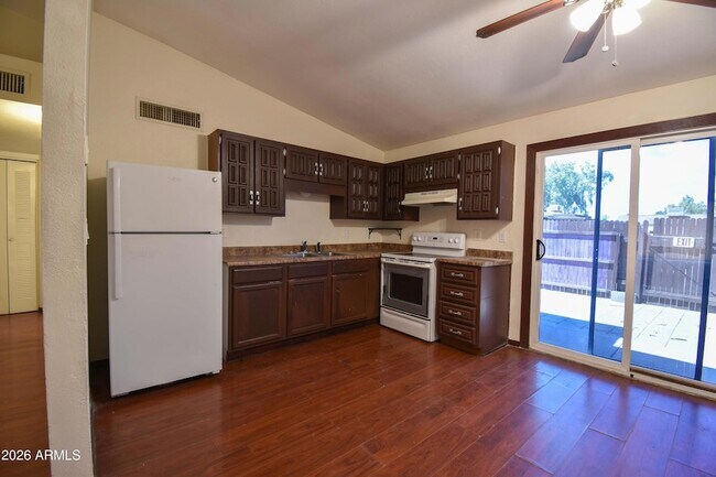 Building Photo - 3120 N 67th Ln