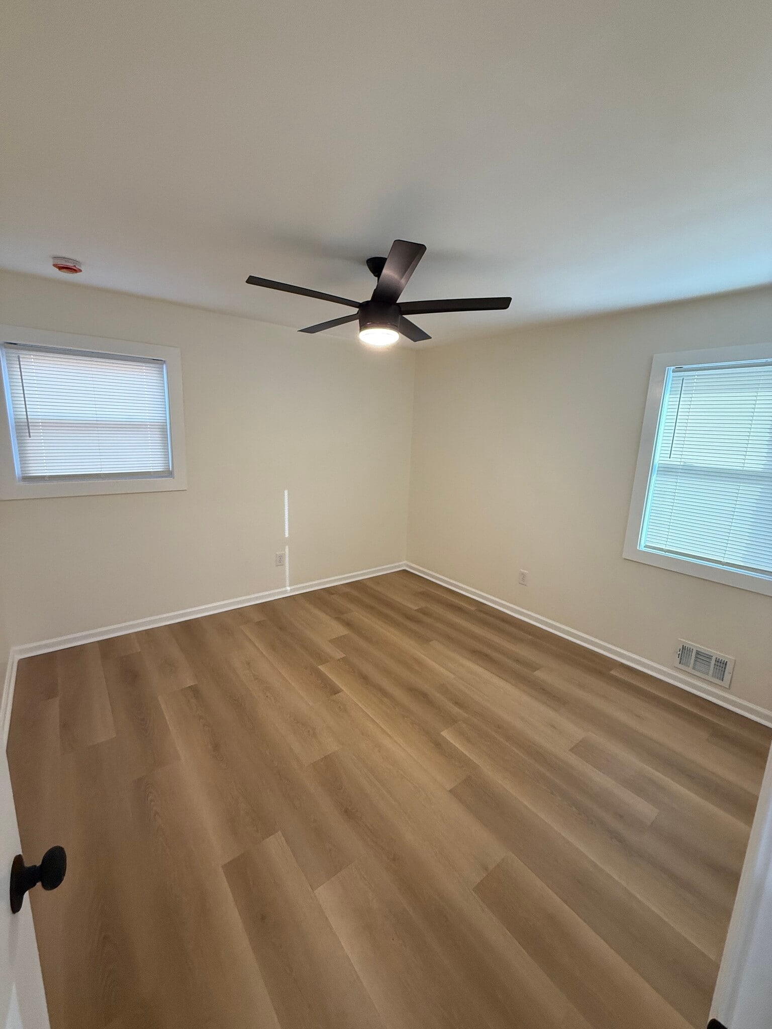 Building Photo - 1743 Thomasville Dr SE