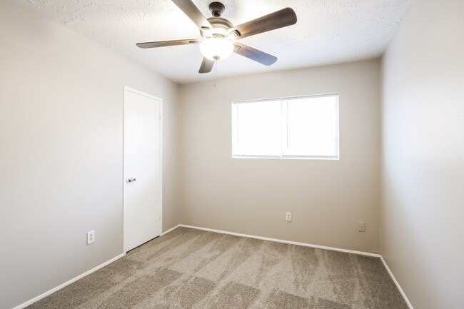 Building Photo - 5418 Quail Tree Ln