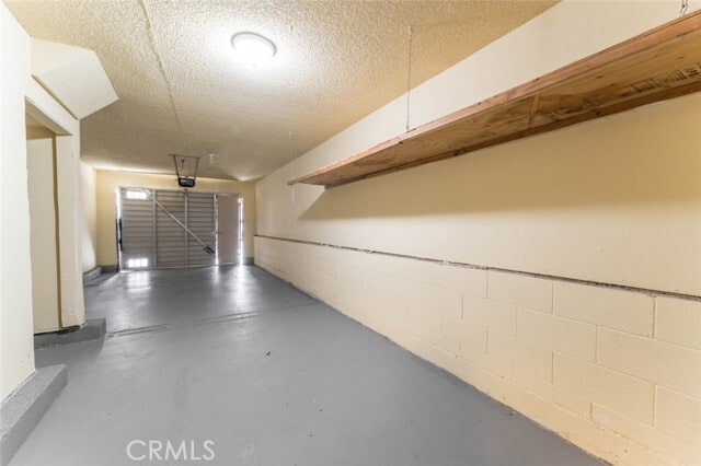 Building Photo - 14948 Moorpark St