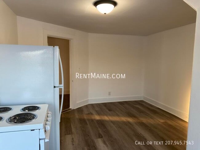 Building Photo - 36 Third St Apt.