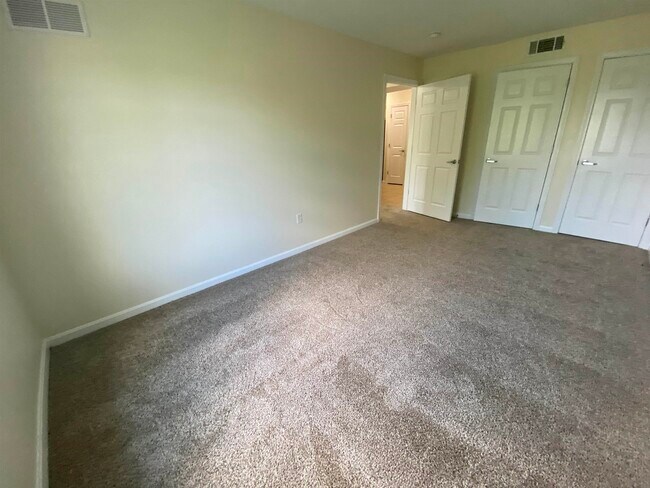 Building Photo - 20 Sentinel Court