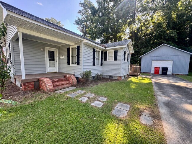 Building Photo - 904 Raleigh St