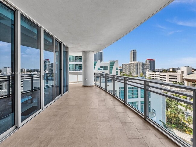 Building Photo - 3535 S Ocean Dr