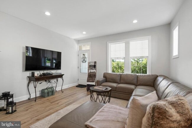 Building Photo - 528 Lower E Valley Forge Rd