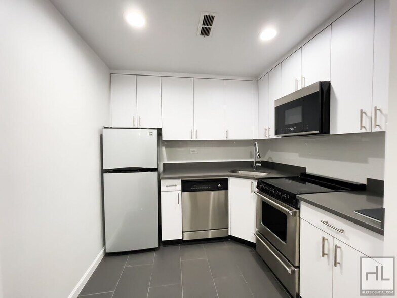 Building Photo - EAST 69 STREET