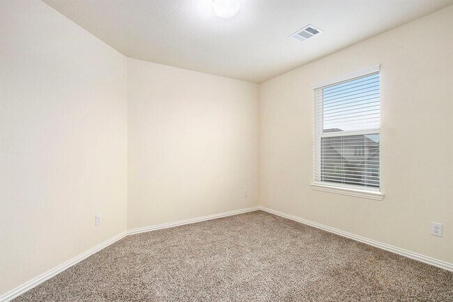 Building Photo - 2311 Langley Dr