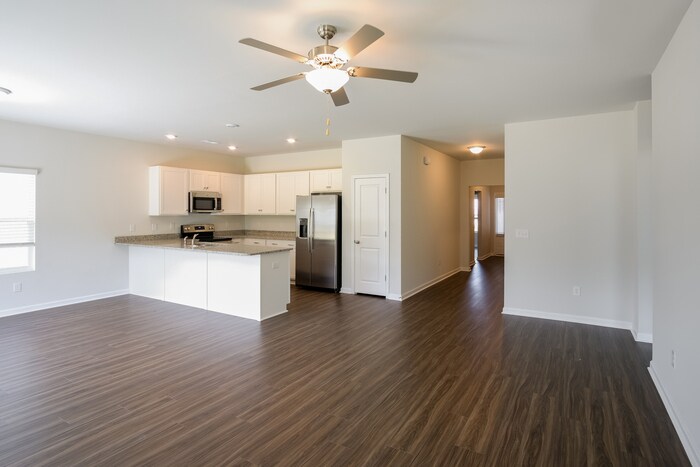 Building Photo - 332 Augustine Dr