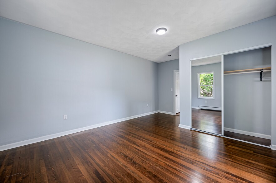 Building Photo - 7 Pasadena Pky