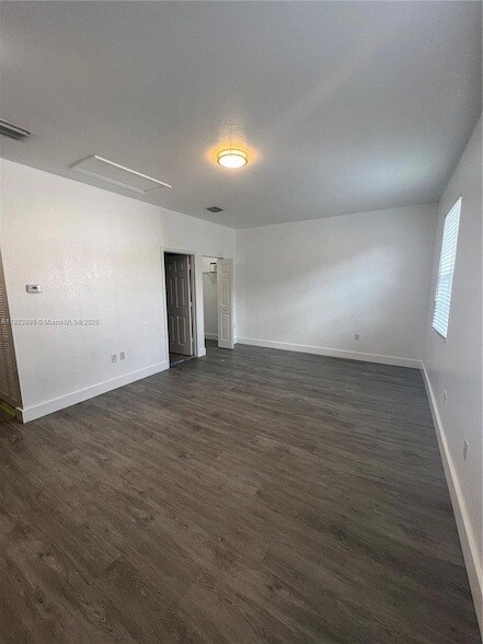 Building Photo - 16934 SW 92nd St Cir