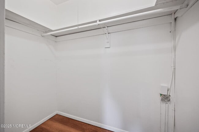 Building Photo - 175 Buckelew Ave