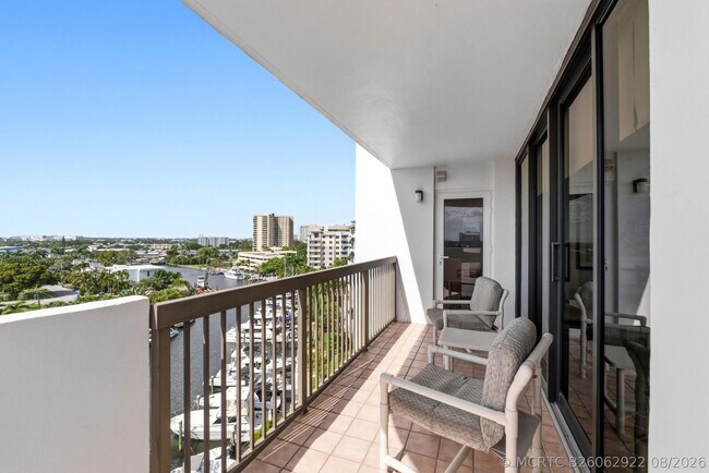 Building Photo - 1361 S Ocean Blvd