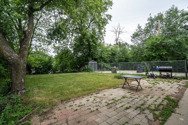 Building Photo - Josephine