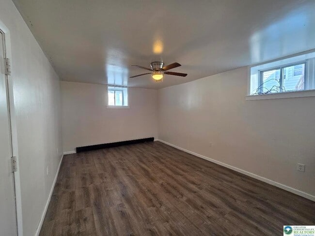 Building Photo - 312 S 17th St