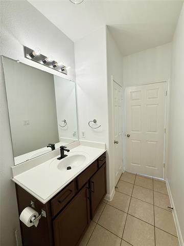 Building Photo - 205 Oriole Dr