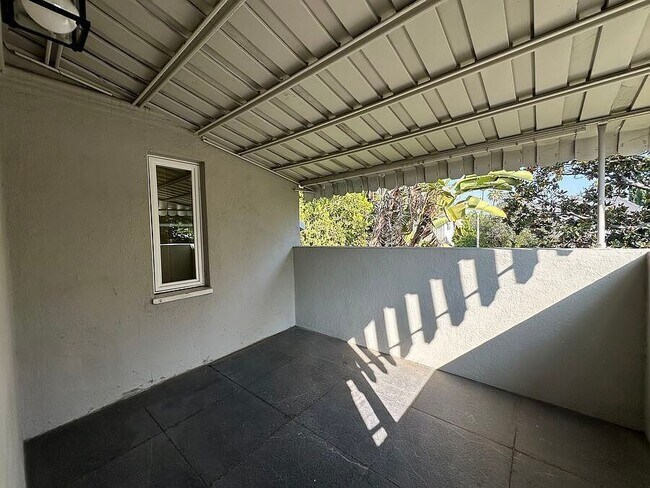 Building Photo - 1407 Laurel Ave