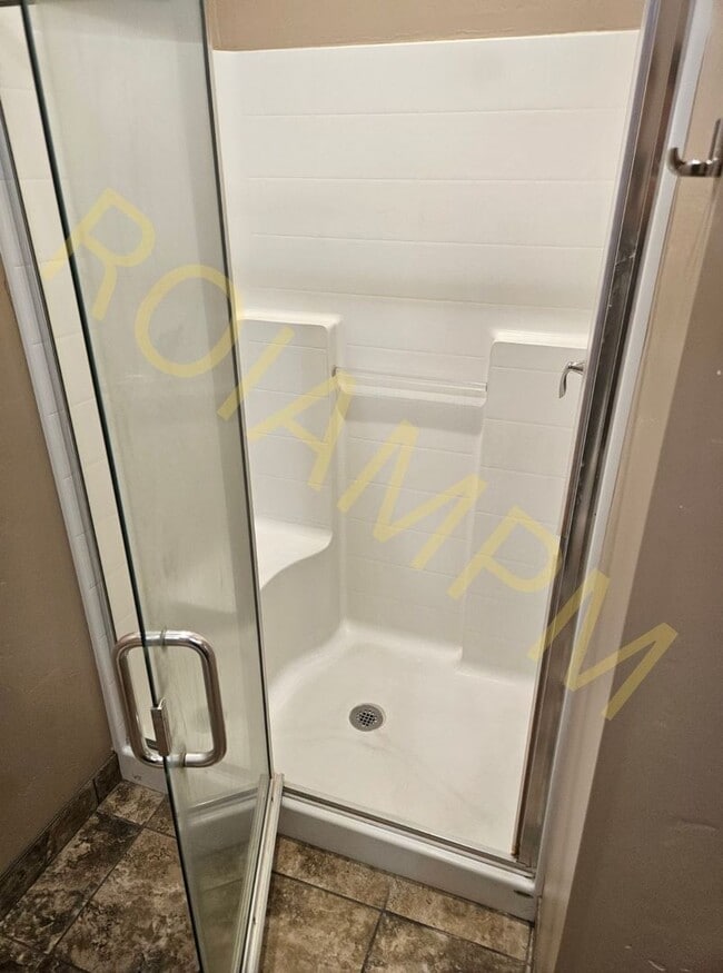 Building Photo - Spacious 3-Bed, 2-Bath Home with Bonus Room – Heyburn, ID