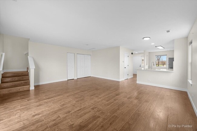 Building Photo - 1737 W Chrysler Dr