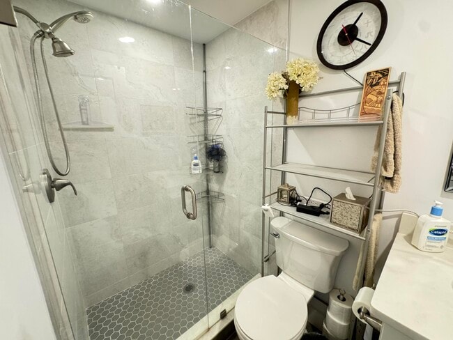 Building Photo - 5505 N Ocean Blvd