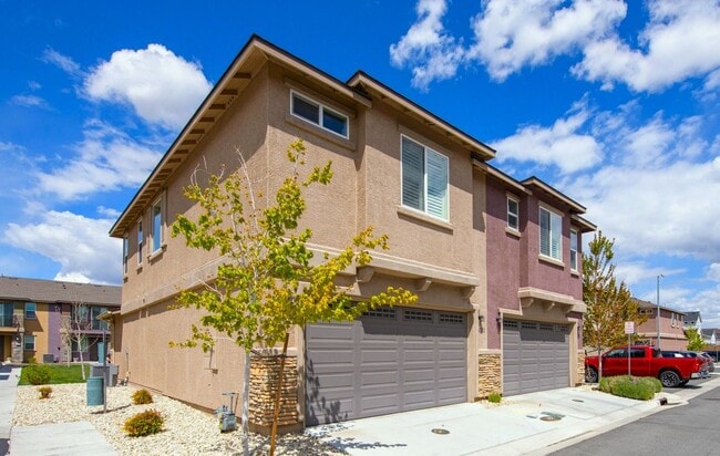 Building Photo - Condo For Lease in Carson City