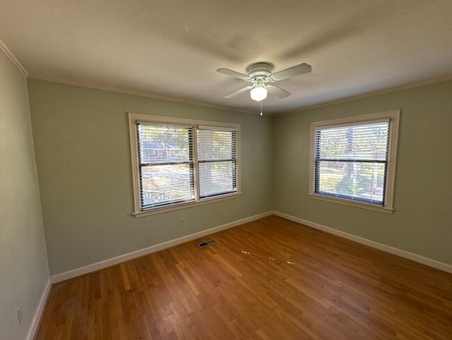 Building Photo - Updated 3 bedroom 1 bathroom Home in Kingwood Area of Little Rock