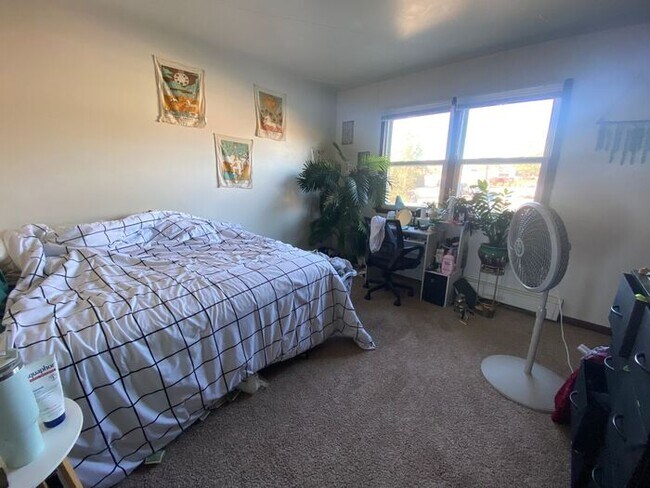 Building Photo - $1,300 | 2 Bedroom, 1 Bathroom Apartment | No Pets | Available for August 1st, 2026 Move In!