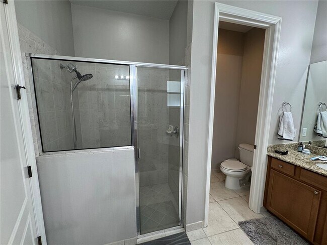 Building Photo - 6811 Helmsley Cir