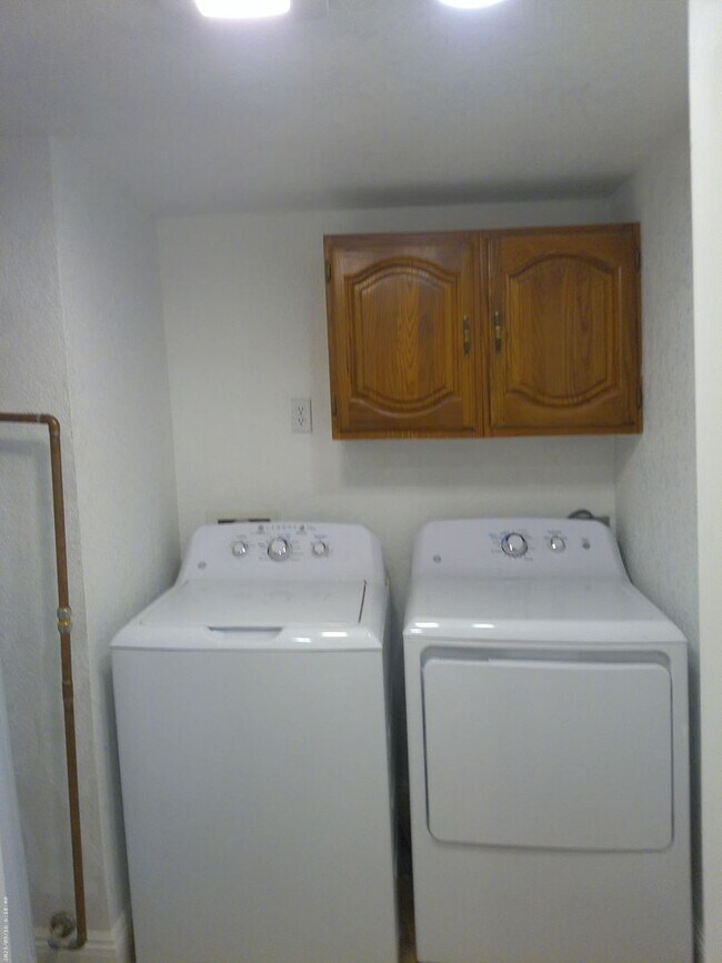 Building Photo - Stunning Lake Havasu Rental 4 BR/ 3BA Pool Home Backing to Park