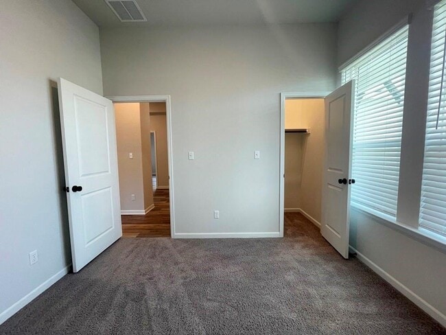 Building Photo - 149 Patrick Herndon Dr