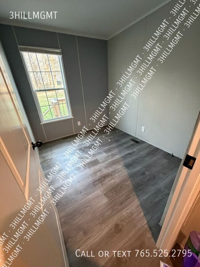 Building Photo - 5600 W Kilgore Ave