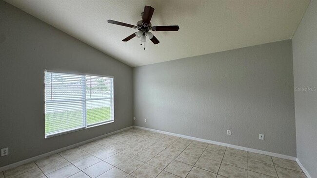 Building Photo - 2916 White Cedar Cir