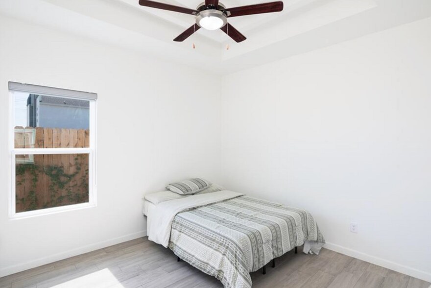 Building Photo - 12509 N 40th St