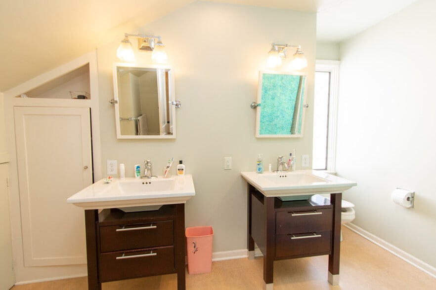 Building Photo - 1645 Kentucky St