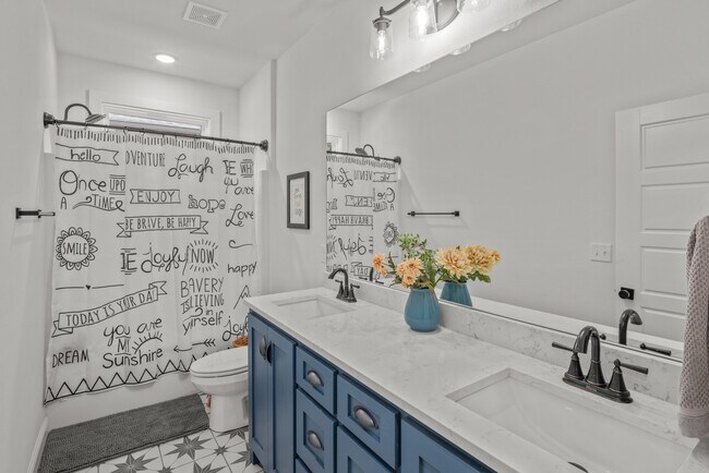 Building Photo - 27 Duxford Cir