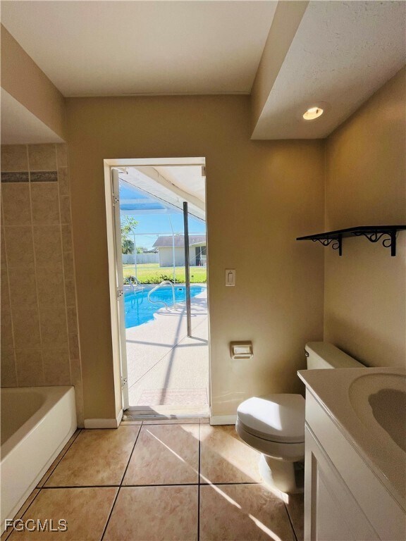 Building Photo - 3019 SE 5th Pl