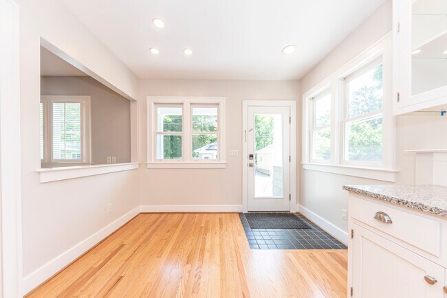 Building Photo - 1111 Olivia Ave