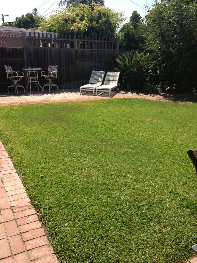 Building Photo - 841 Cortez St