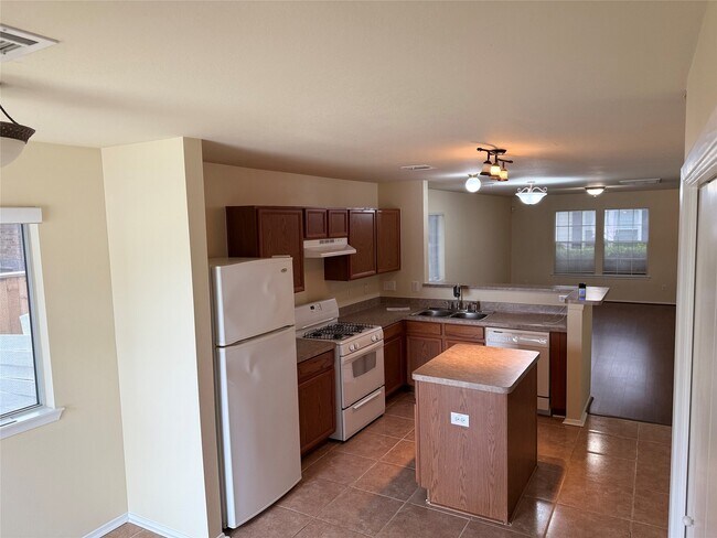 Building Photo - 1539 Nichole Woods Dr