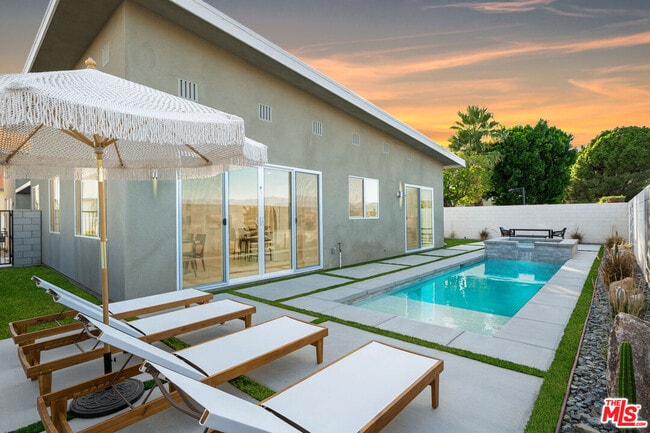 Building Photo - 1605 Candela Ct