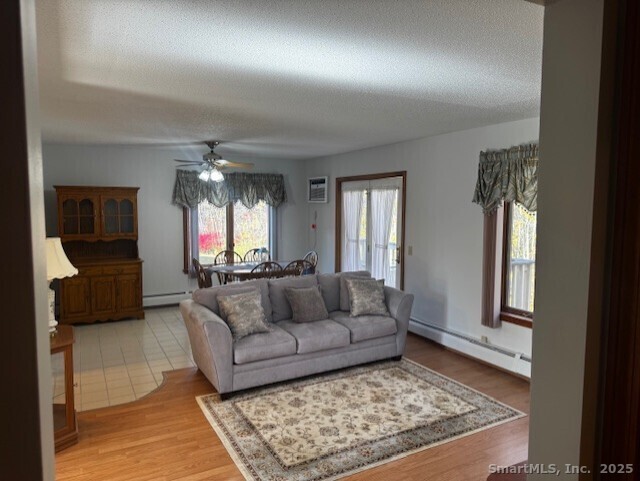 Building Photo - 24 Millbrook Ct