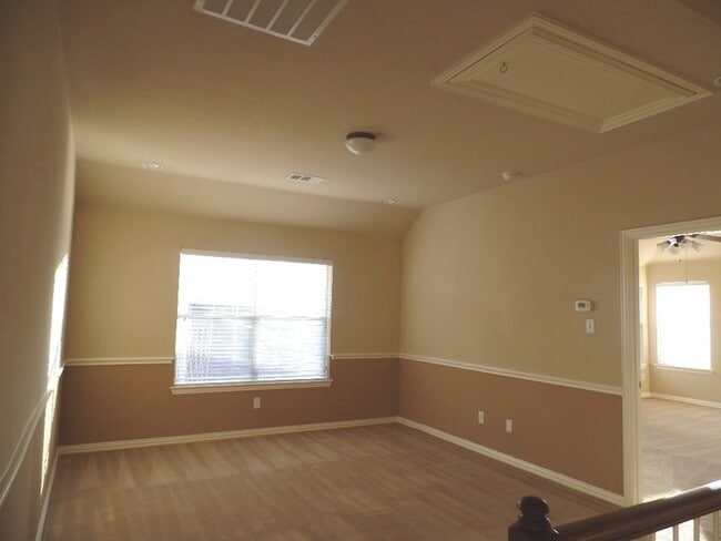 Building Photo - 7213 Middleburg Dr