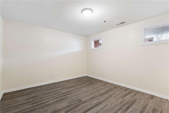 Building Photo - 610 Vinings Estates Dr SE