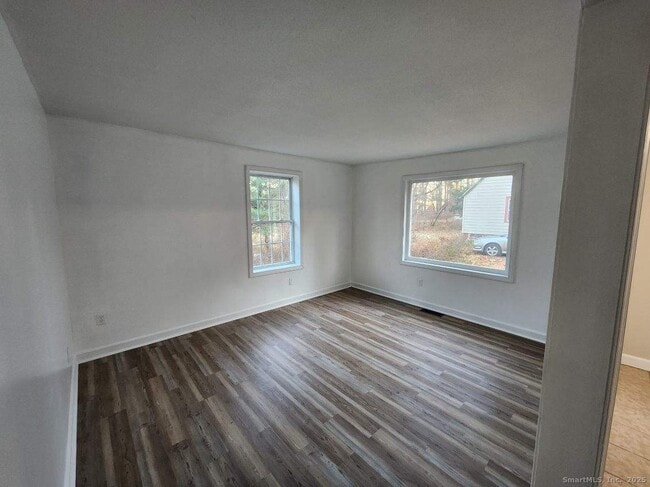 Building Photo - 205 Camp St