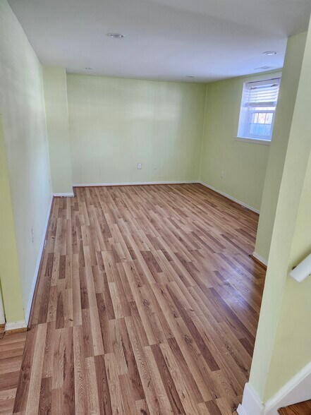 Building Photo - 3627 Forestdale Ave