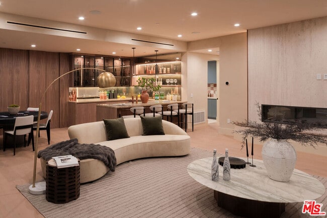 Building Photo - 500 Ocampo Dr