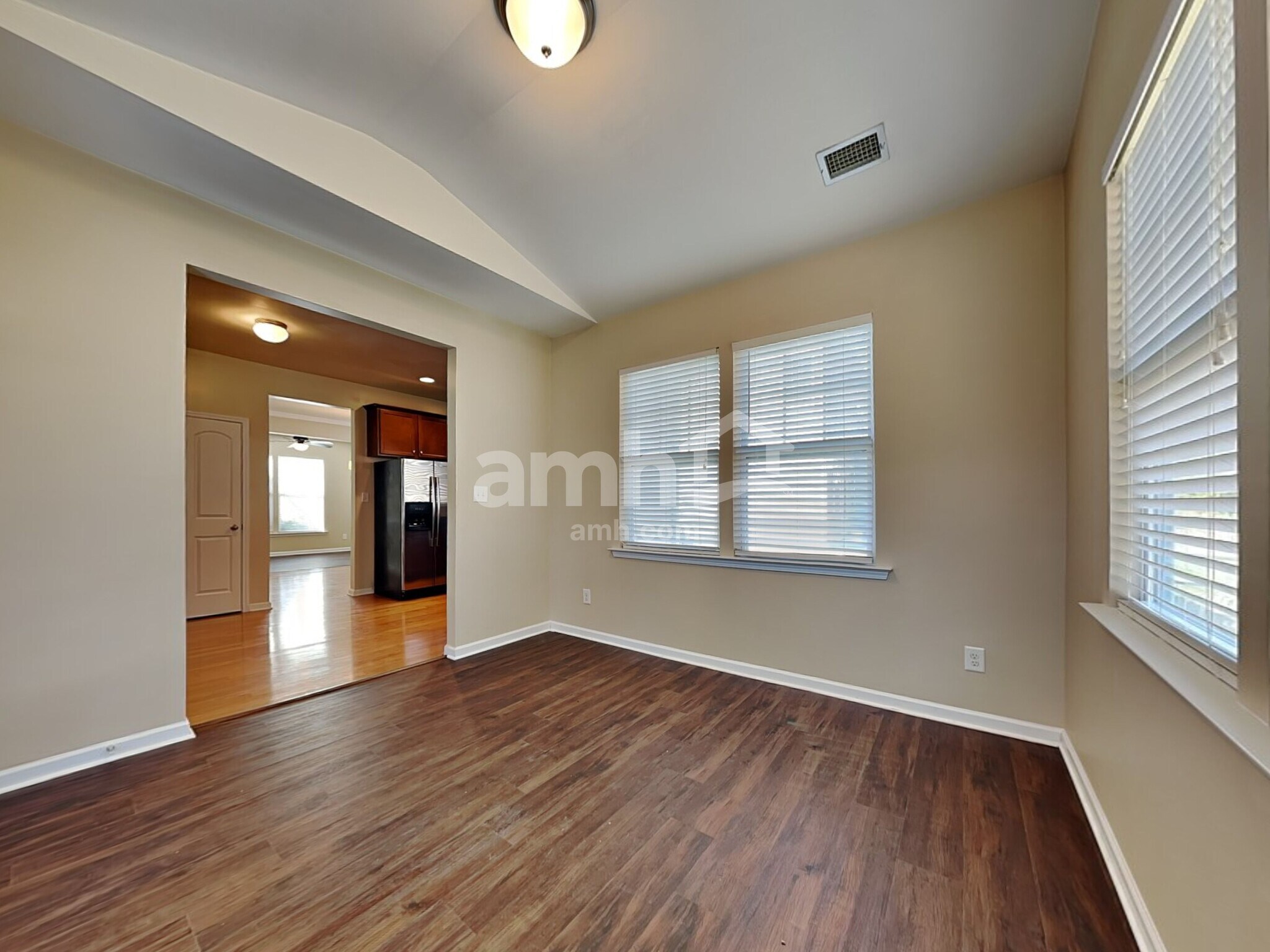 Building Photo - 10233 Broken Stone Ct