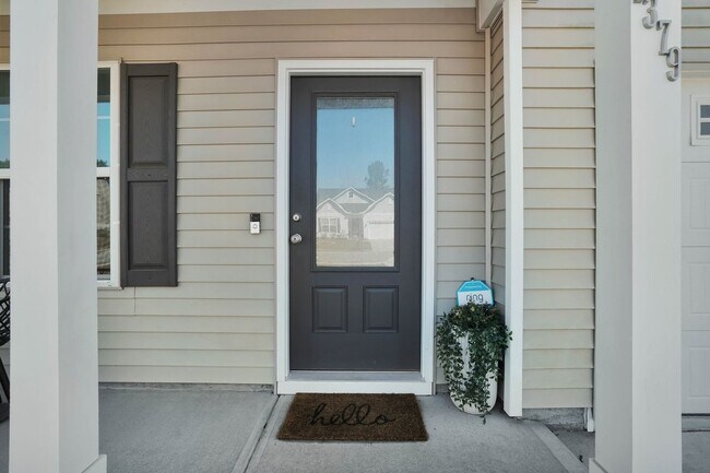 Building Photo - Bright & Welcoming 5-Bedroom Home in Richmond Hill, GA