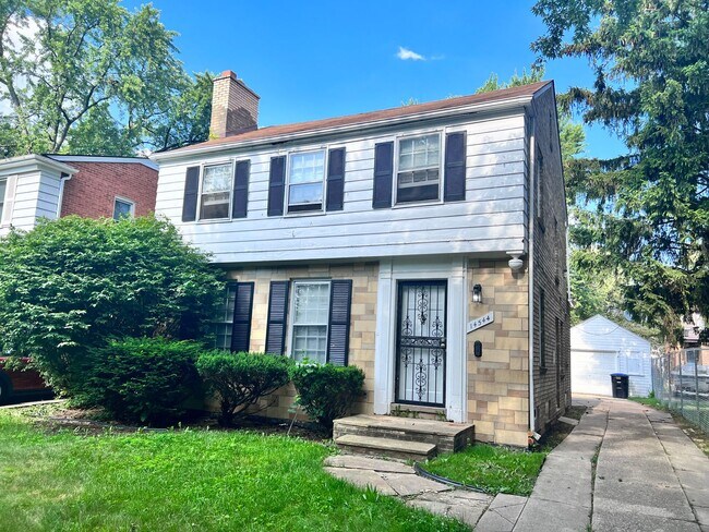Primary Photo - Charming Colonial! COMING SOON!