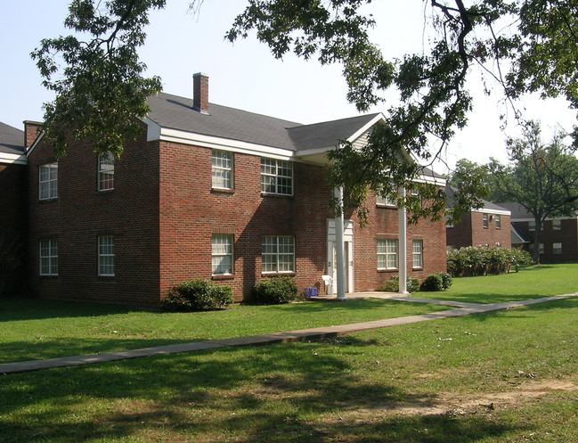 Building Photo - Salem Manor Apartments