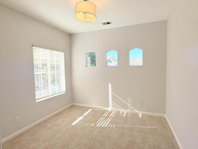 Building Photo - Beautifully Remodeled Modern Home In Wests...